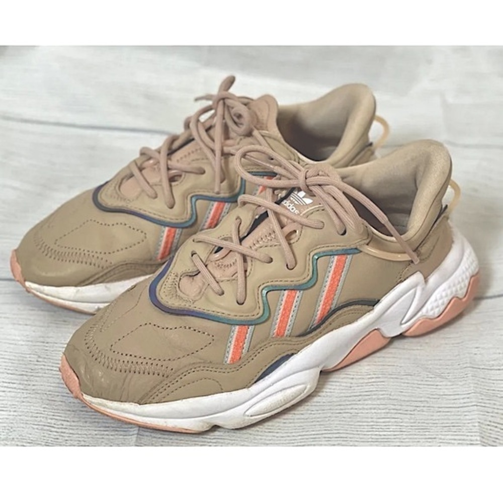adidas ozweego women's size‎ 6.5 Tan Peach Shoes Trainers Sneakers Running walk